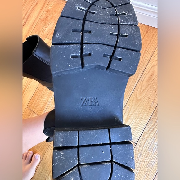 Zara Boots - Size 38 Fit like 39 - Picture 2 of 5